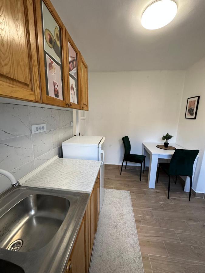 Boho Apartment Nis Bagian luar foto