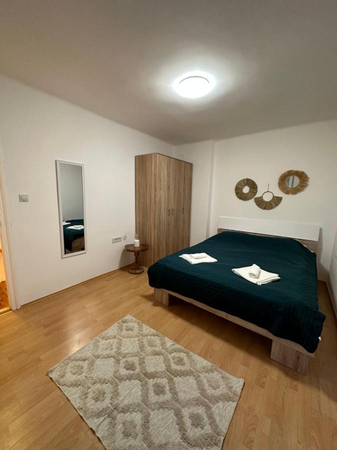 Boho Apartment Nis Bagian luar foto